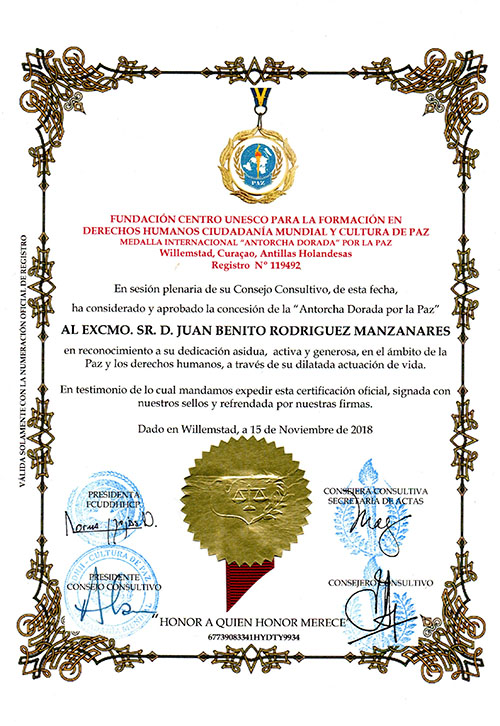 Medalla Internaional Antorcha de Oro por la Paz de la UNESCO