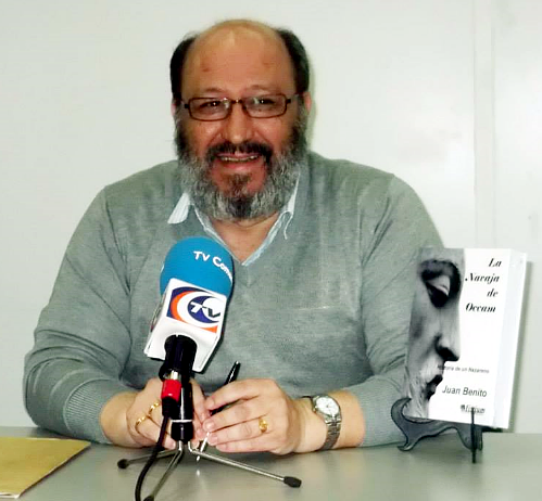Presentación de mi novela La navaja de Occam en la Casa de la Cultura de Xàtiva.